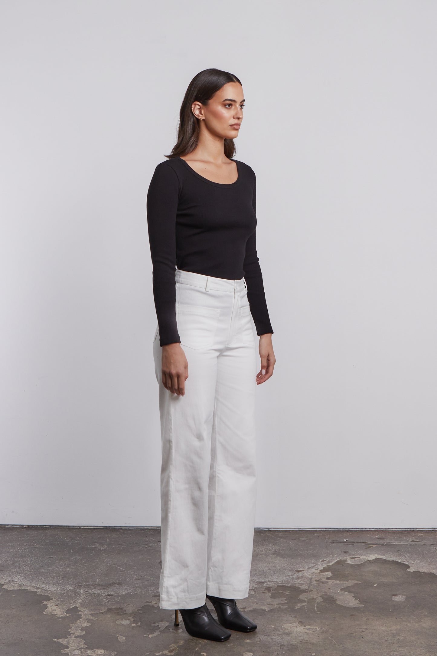 Springer Scoop Neck Top - Black